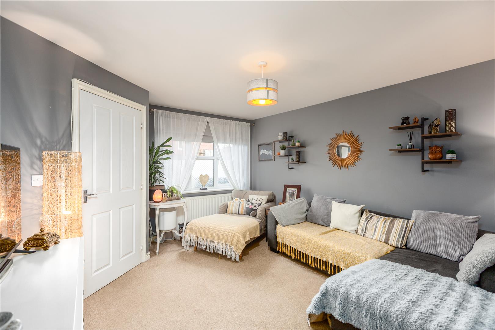 Heol Waungron, Carway, Kidwelly, SA17 4HY